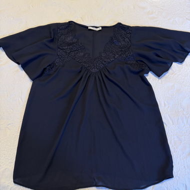 Navy blue top with lace