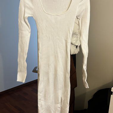 Abito midi a maglia a coste