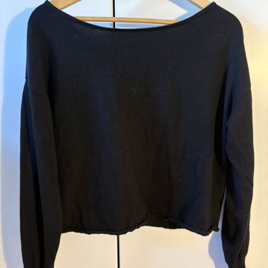 Maglione scollatura off-shoulder Stradivarius
