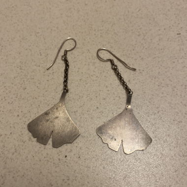 Boucles d'oreilles pendantes argentées