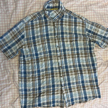 Chemise vintage blanche et bleue avec rayures marron