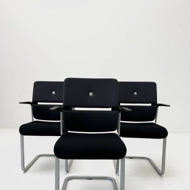 Freischwinger Besucherstühle Please von Steelcase 