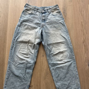 Blue washed jeans 