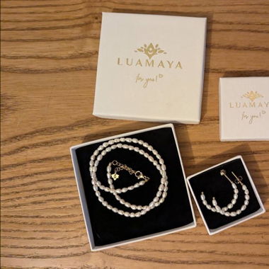 Lumaya Perlenimitat Kette und Ohrringe