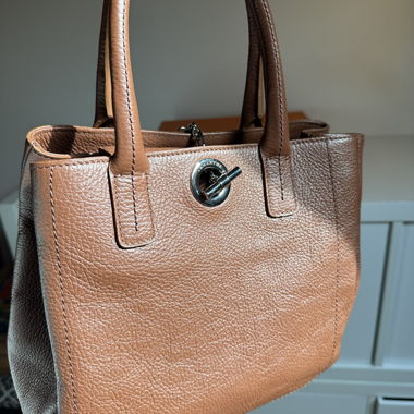 Lamarthe camel handbag