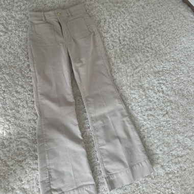 Pantaloni a zampa in velluto a coste H&M