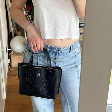 Schwarze Tommy Hilfiger Handtasche