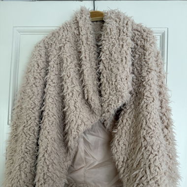 ESPRIT Plüschjacke
