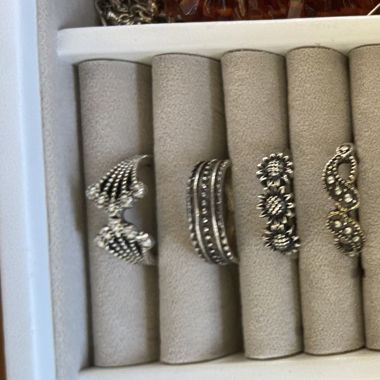  8 silver Vintage rings 