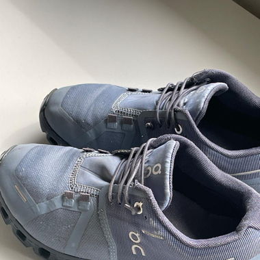 On Shoes 