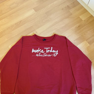 sweatshirt