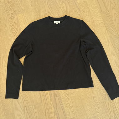 Black COS Long-Sleeve T-Shirt