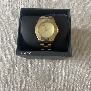 Marc Jacobs Blade Watch in Gold