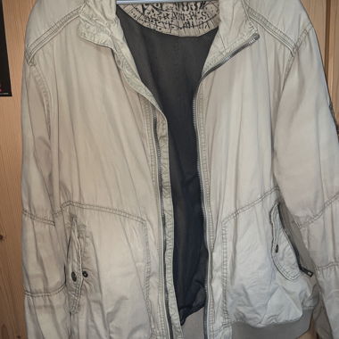 Beige lightweight jacket