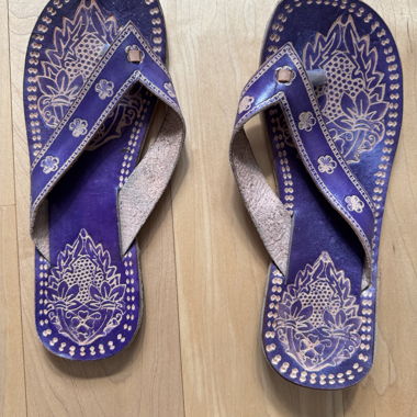 Lilac Leather Flip-Flops