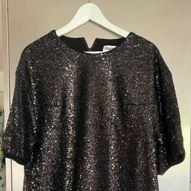 Pailettenkleid (Essential Antwerp)
