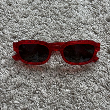 Lunettes de soleil rouges Meller