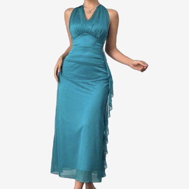 Neckholderkleid mit geraffter Taille