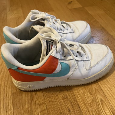 Nike Air Force 1 Bianco/Turchese/Arancione Taglia 37.5