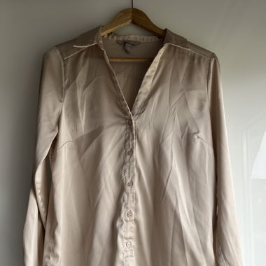 Creme Bluse