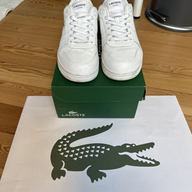 Baskets Lacoste blanches