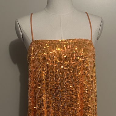 Robe orange à paillettes