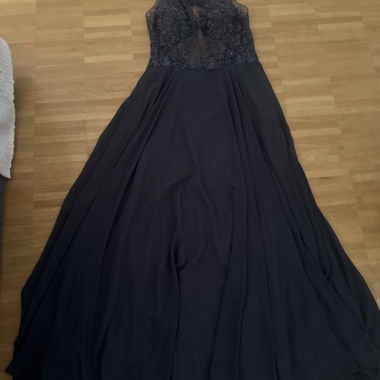 Dunkel graues Spitzen-Abendkleid