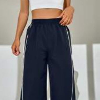 Schwarze Cargo-Hose