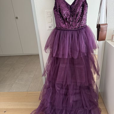 Lila Pailletten Abendkleid