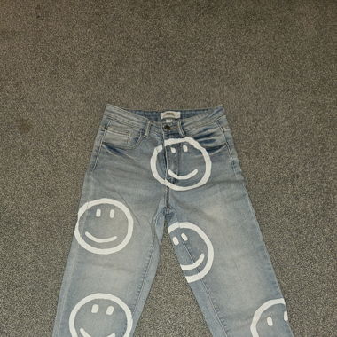 Smile-Jeans