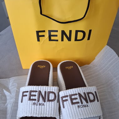 Fendi Sommerschuhe