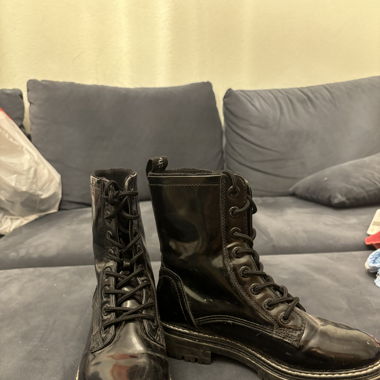 Bench Boots