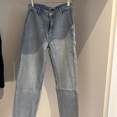 carhartt cargo jeans