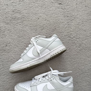 Dunk Low Hellgrau