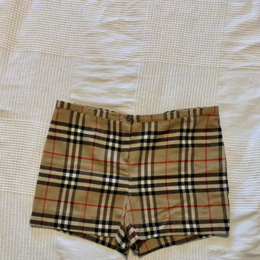 karrierte Shorts