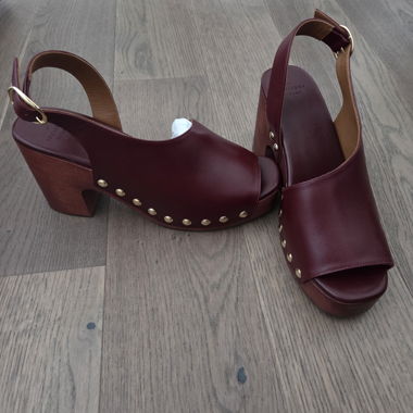 Sézane Bordeaux-Sandalen