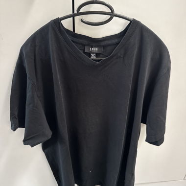 Scollo a V nero