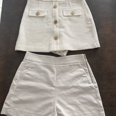 2 Weisse Zara Shorts