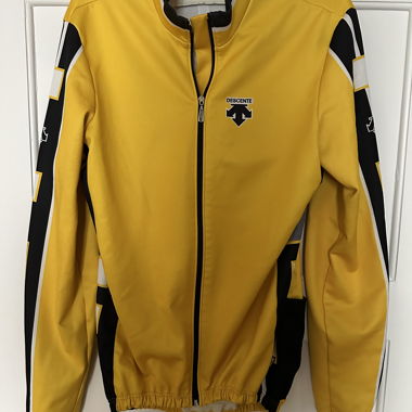 Gelbe Descente Jacke