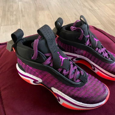Air Jordan 36 Basketballschuhe Gr. 9 (US)