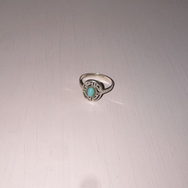 Bague en argent avec pierre turquoise