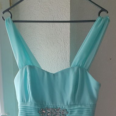 Magnifique robe pour un mariage, un cocktail