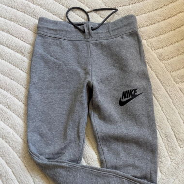 jogging pants