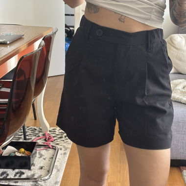 Black short 