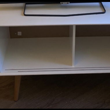 Weisses TV-Möbel (Preis gerne verhandelbar) 