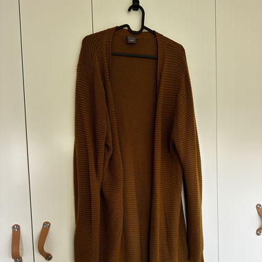 Brauner Langer Cardigan