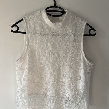 White Lace Sleeveless Top