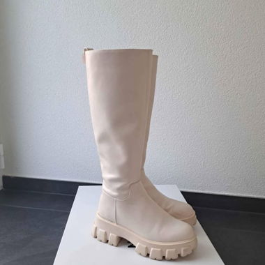 Beige high boots NA-KD