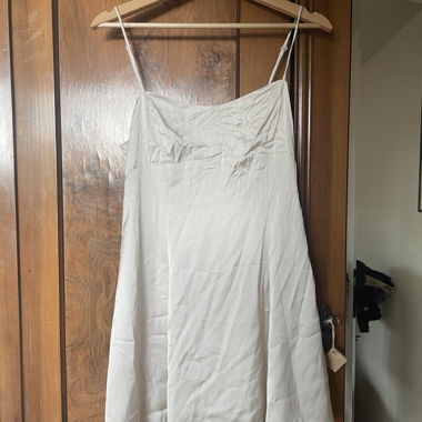 Abito in raso crema/beige