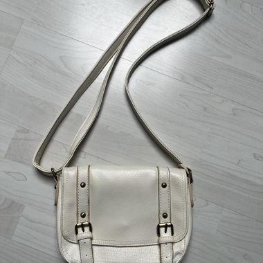 Weisse Ledertasche